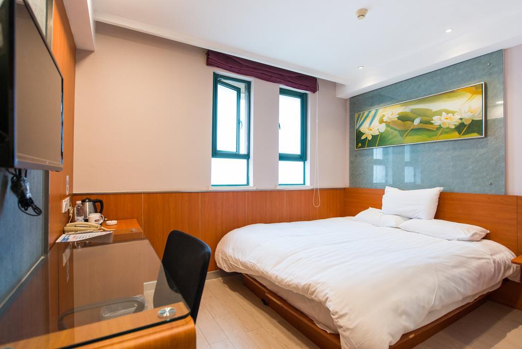 Hanting Express Shanghai South Shanxi Road Esterno foto